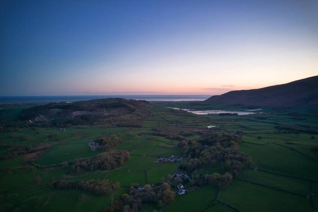 Luxurious Cottage With Hot Tub, Lake District Duddon Esterno foto